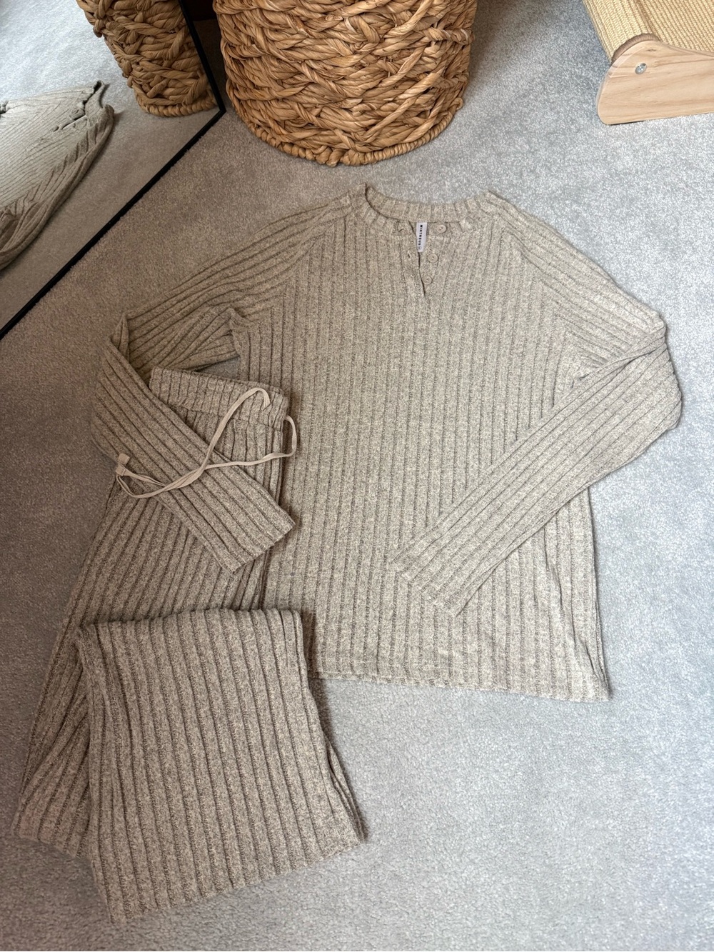 Ribbed V-Neck Sweater in Taupe